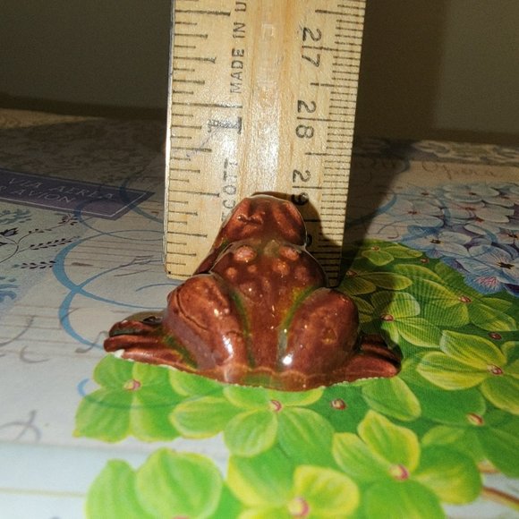 Vintage Miniature Ceramic Frog Figurine - Picture 8 of 10